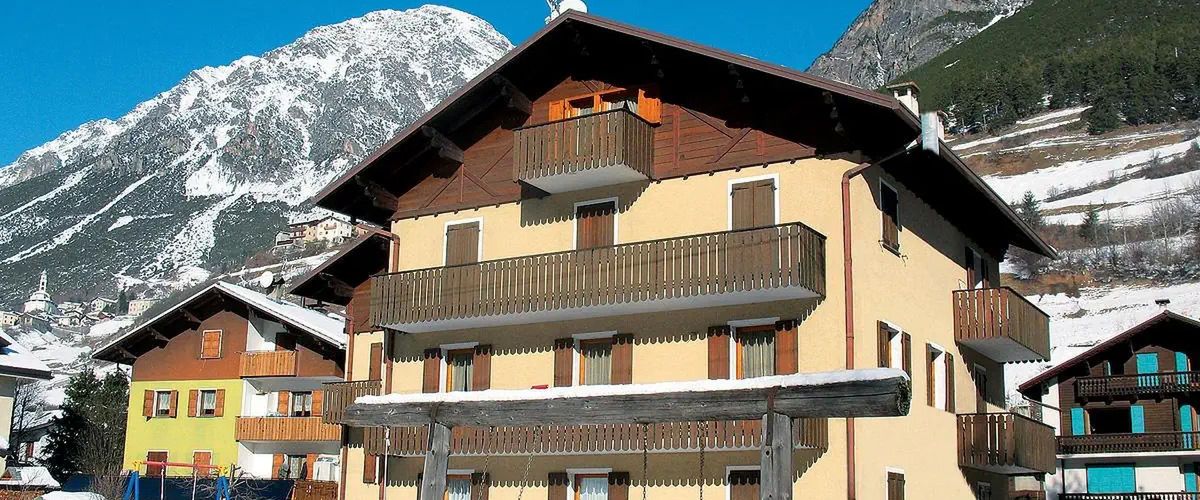 obiekt, budynek główny