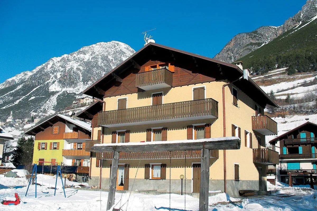 obiekt, budynek główny