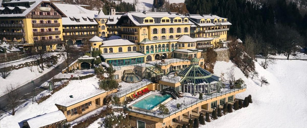 obiekt, teren hotelu, basen