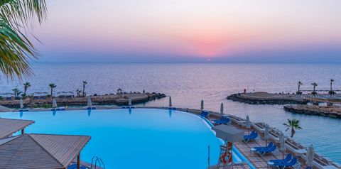 teren hotelu, basen, plaża