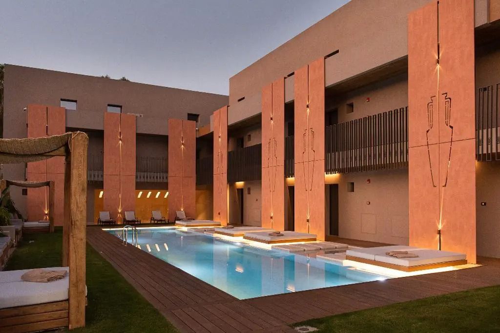 budynek główny, basen