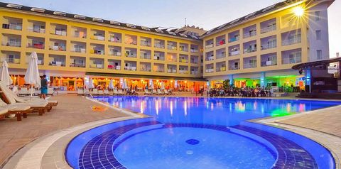 basen, teren hotelu, obiekt