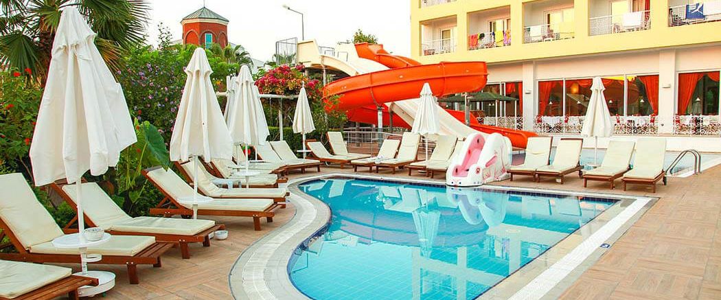 zjeżdżalnia, basen, teren hotelu