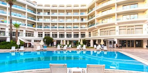 teren hotelu, basen