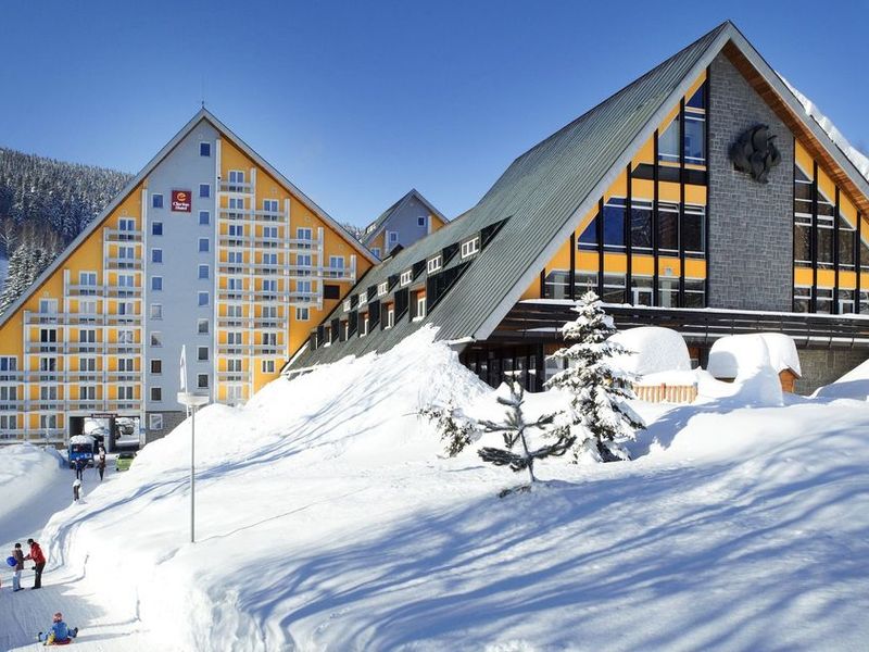 Pinia Hotel & Resort