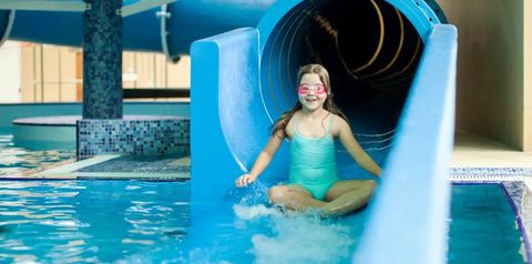 basen, aquapark, zjeżdżalnia