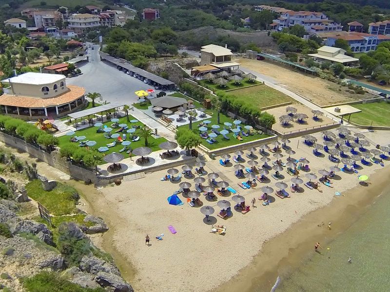 Plaka Beach