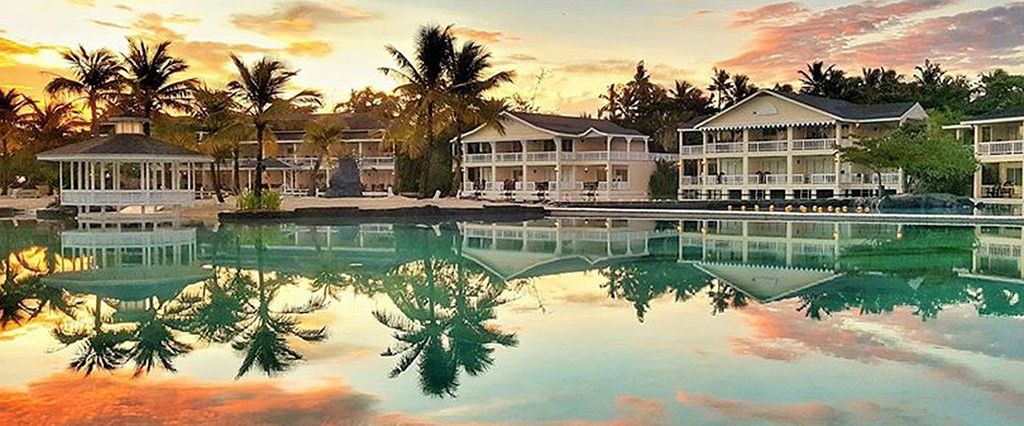 obiekt, teren hotelu, basen