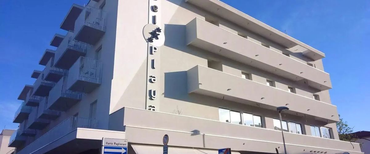 budynek główny, obiekt