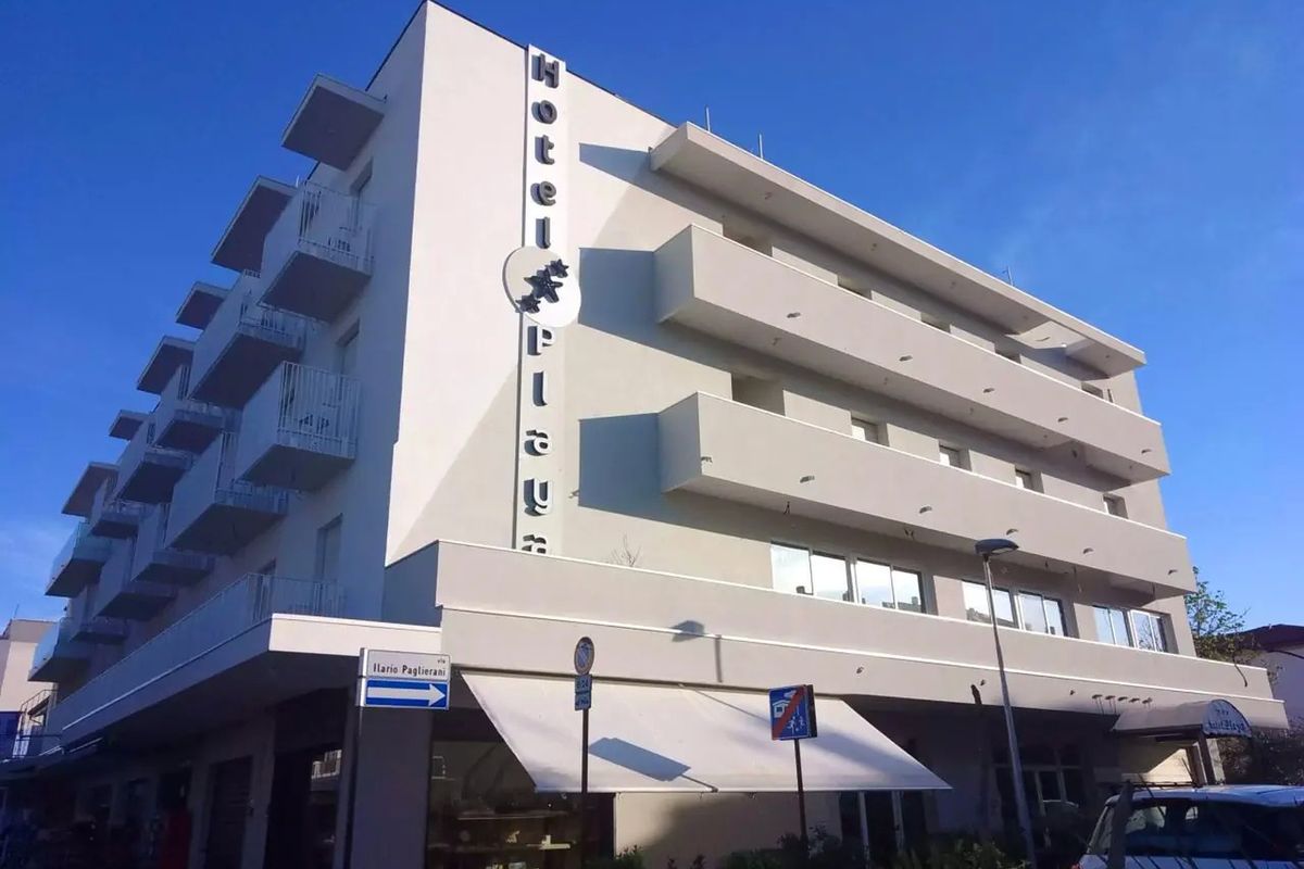 budynek główny, obiekt