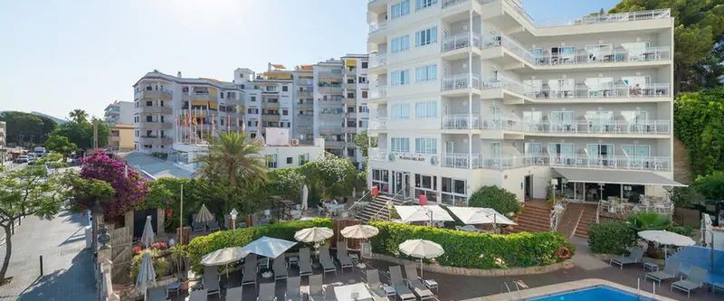 budynek główny, basen