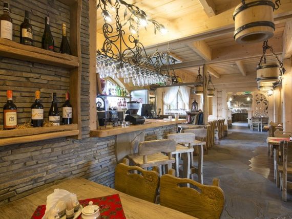 budynek główny, restauracja, lobby bar, drink bar