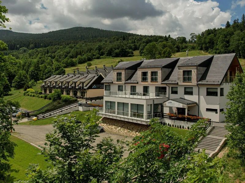 Pod śnieżnikiem Apartamenty i Hotel