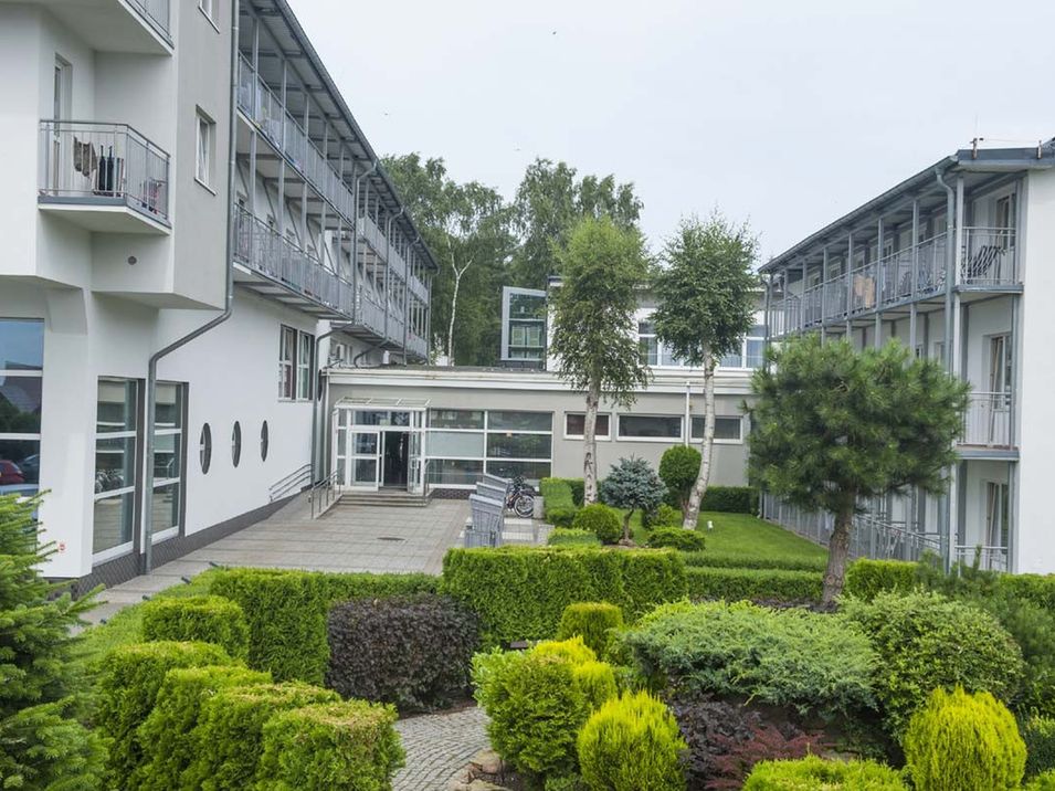 budynek główny, teren hotelu