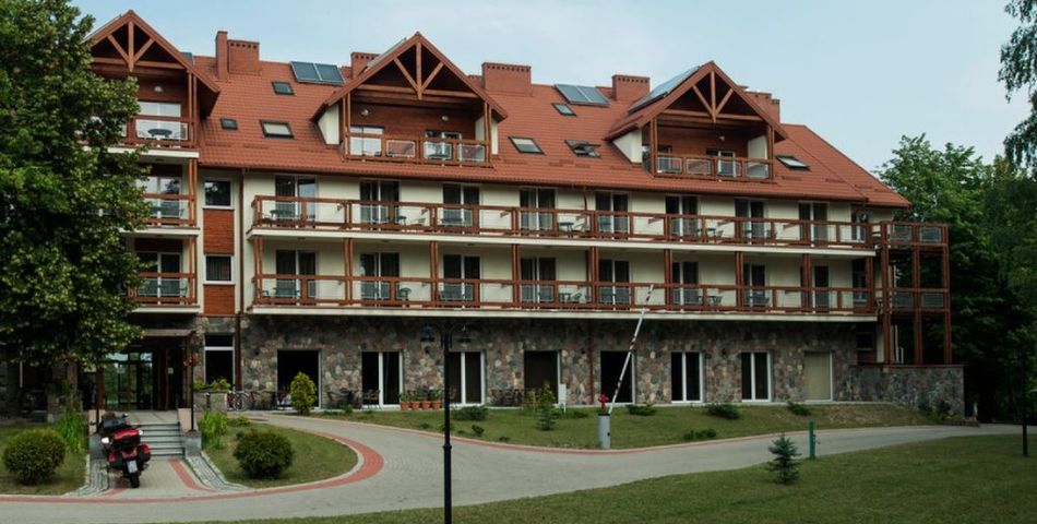 obiekt, budynek główny, teren hotelu