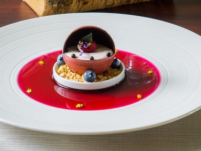 teren hotelu, restauracja, posiłki