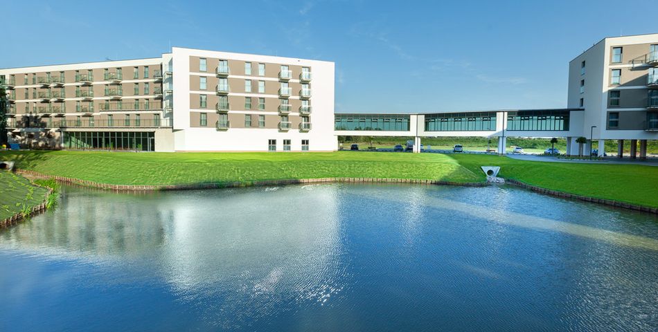 obiekt, teren hotelu