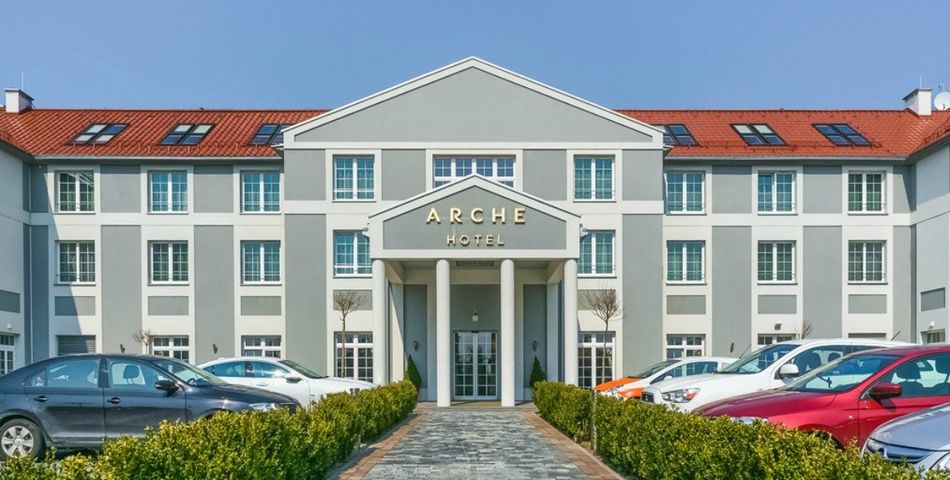 obiekt, budynek główny, teren hotelu