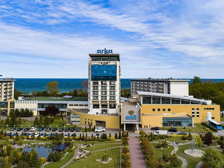 obiekt, budynek główny, teren hotelu