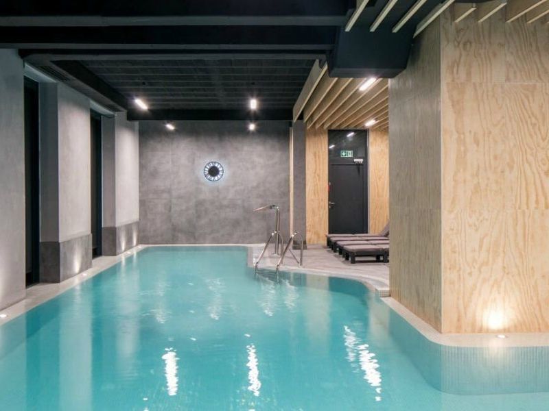 budynek główny, teren hotelu, basen, sport i rekreacja, rozrywka