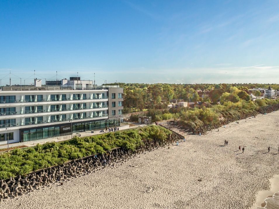 budynek główny, plaża