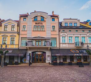 Bristol Tradition & Luxury