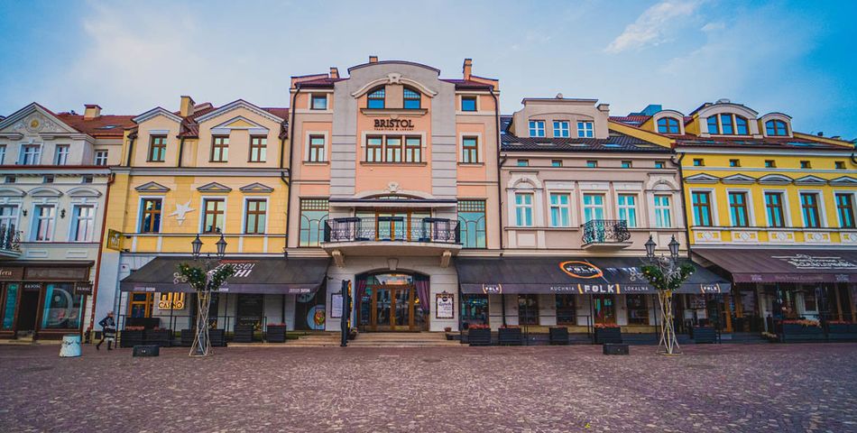 obiekt, teren hotelu