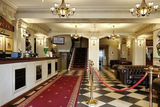 Diament Arsenal Palace