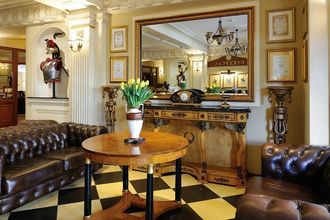 Diament Arsenal Palace