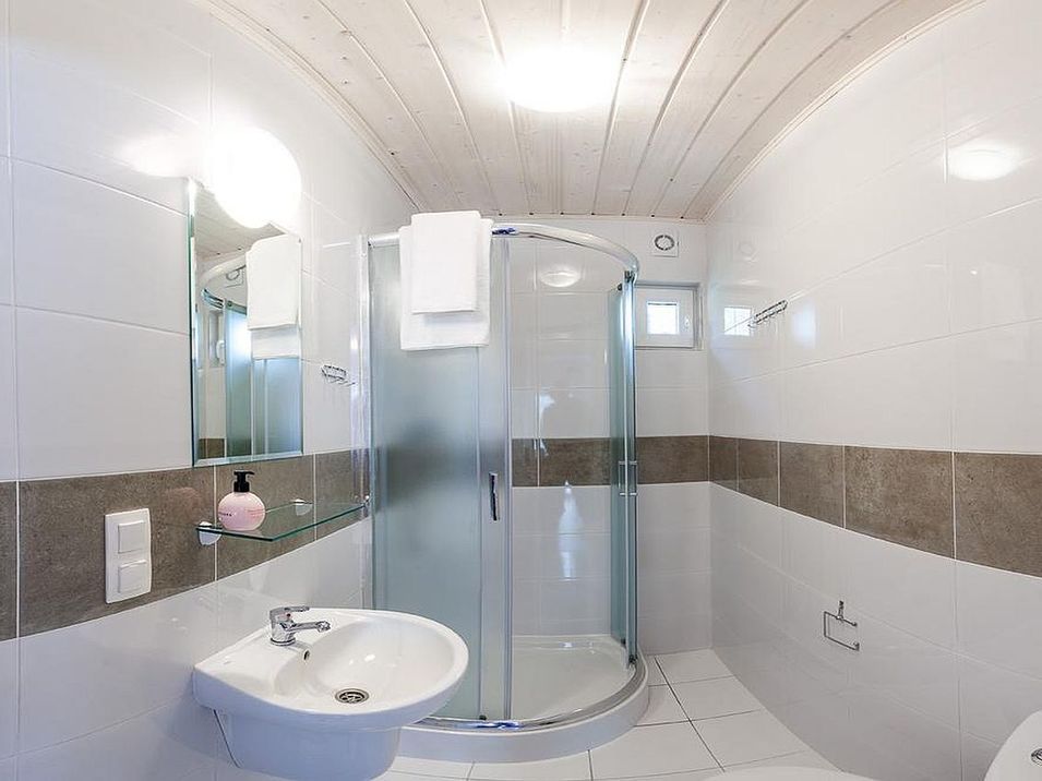 teren hotelu, pokój, łazienka