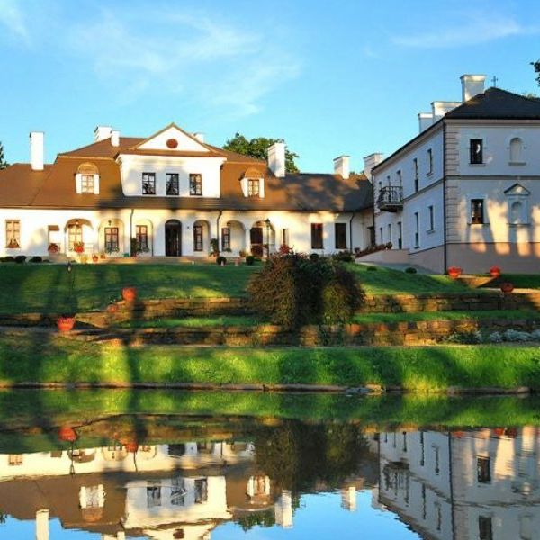 Dwór Kombornia - Folwark (ex Wine Garden)