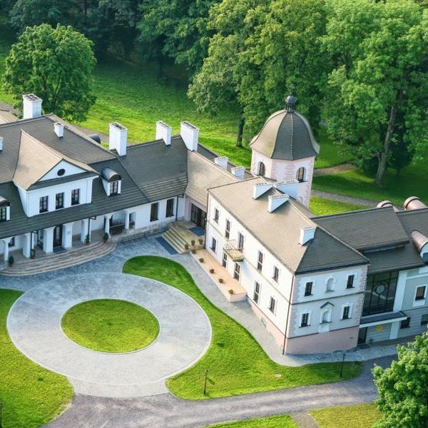 Dwór Kombornia