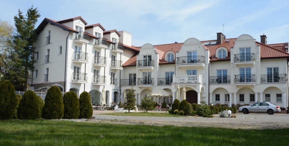 obiekt, budynek główny, teren hotelu