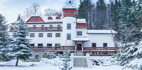 obiekt, budynek główny, teren hotelu