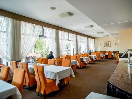 teren hotelu, restauracja, drink bar, pool bar