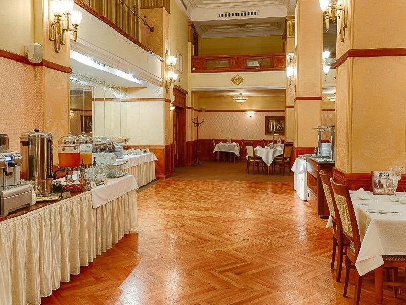 teren hotelu, restauracja