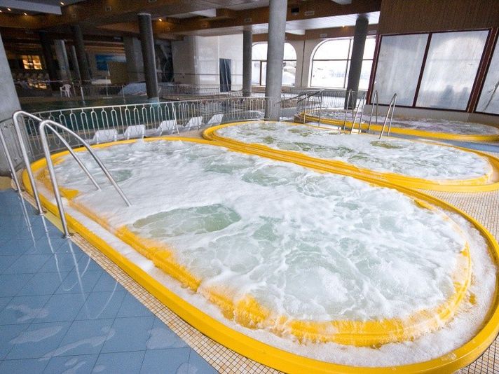 jacuzzi
