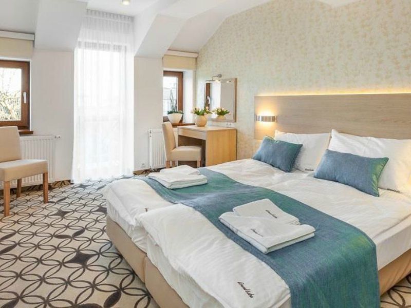 budynek główny, pokój, apartament