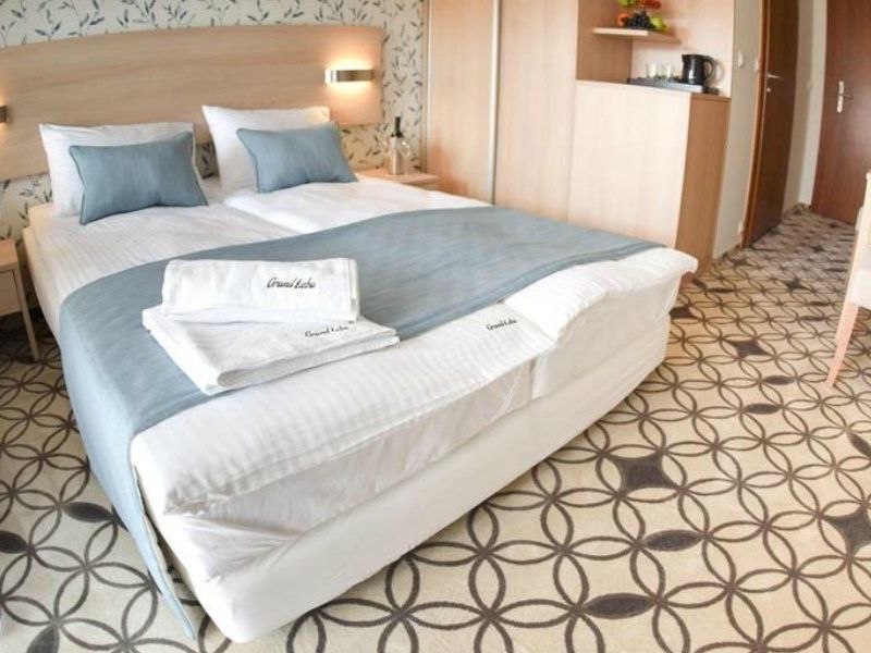 budynek główny, pokój, apartament