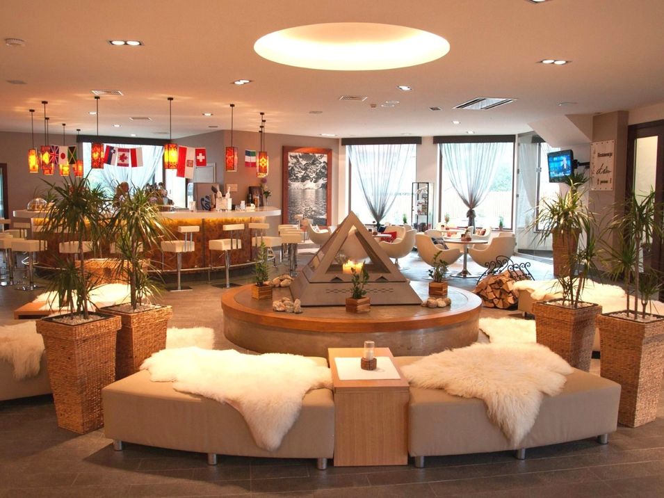 budynek główny, recepcja / lobby, lobby bar