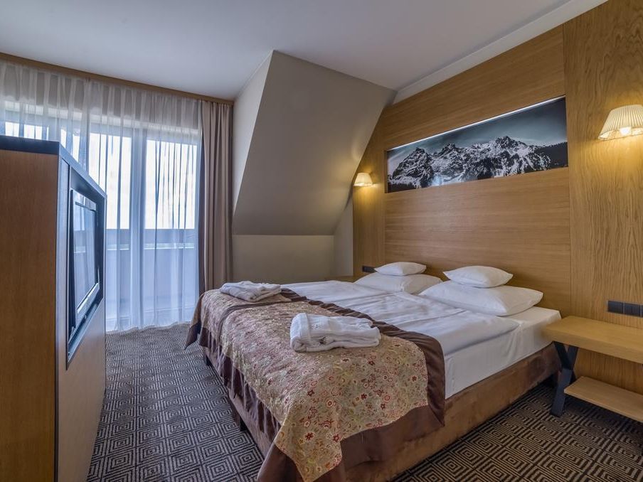 budynek główny, teren hotelu, pokój