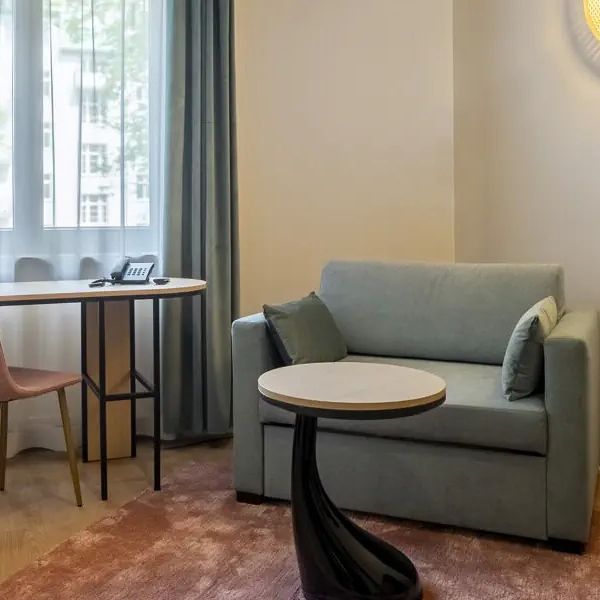 H12 Hotel