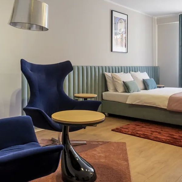 H12 Hotel