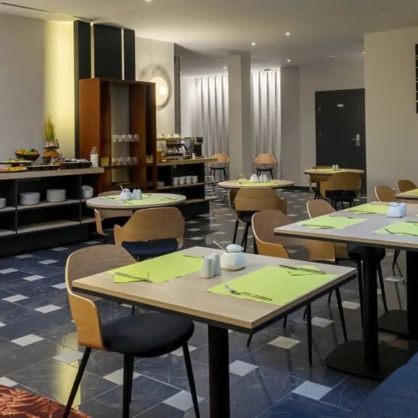H12 Hotel