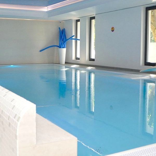 Hel Hotel