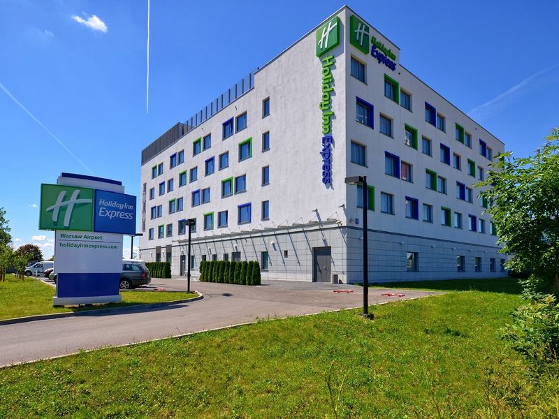 Holiday Inn Express Warsaw Airport
