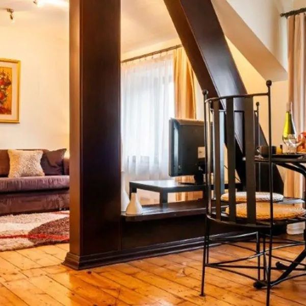 Home & Travel Ap (Łódź) — Łódź, Polska