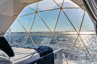 HT Houseboats