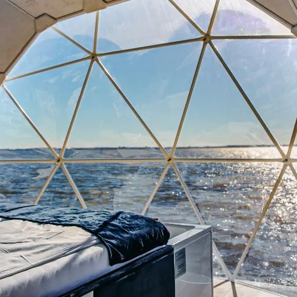 HT Houseboats