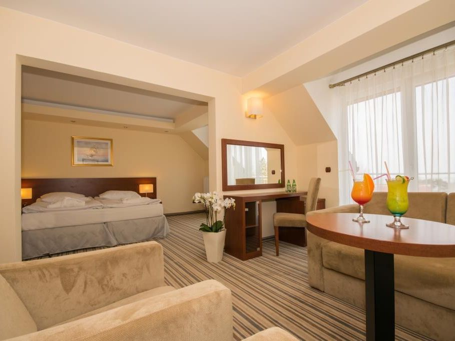 budynek główny, teren hotelu, pokój, rodzinny, apartament